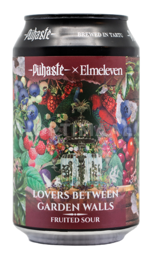 Pühaste Lovers Between Garden Walls